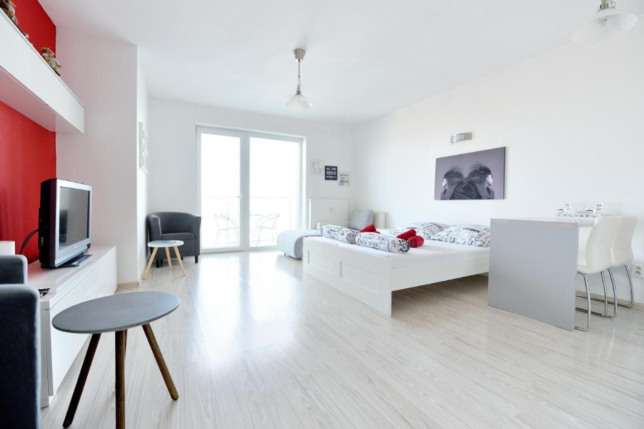 Apartman Centroom 皮耶什佳尼 外观 照片